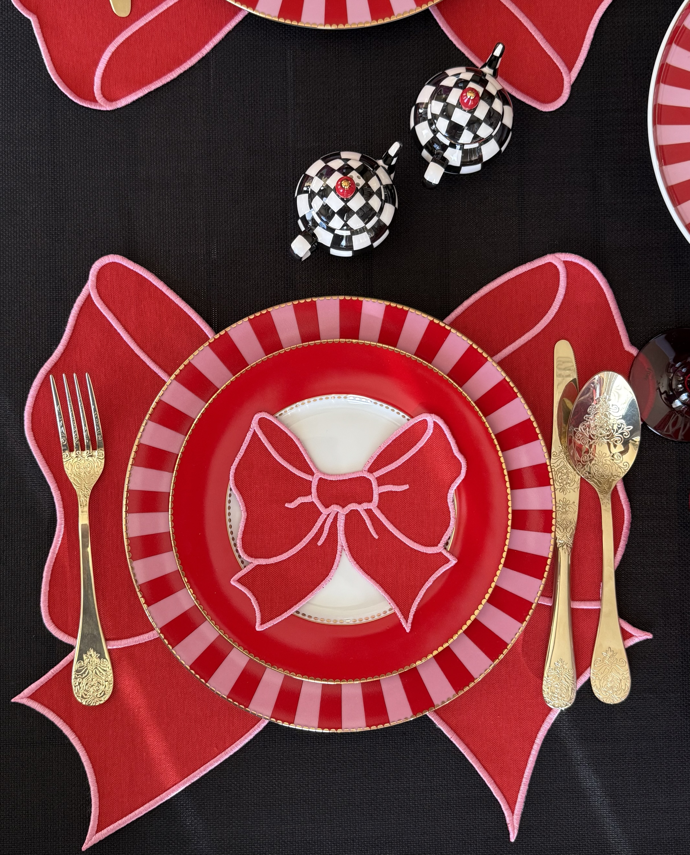 Kırmızı Rubybow Amerikan Servis