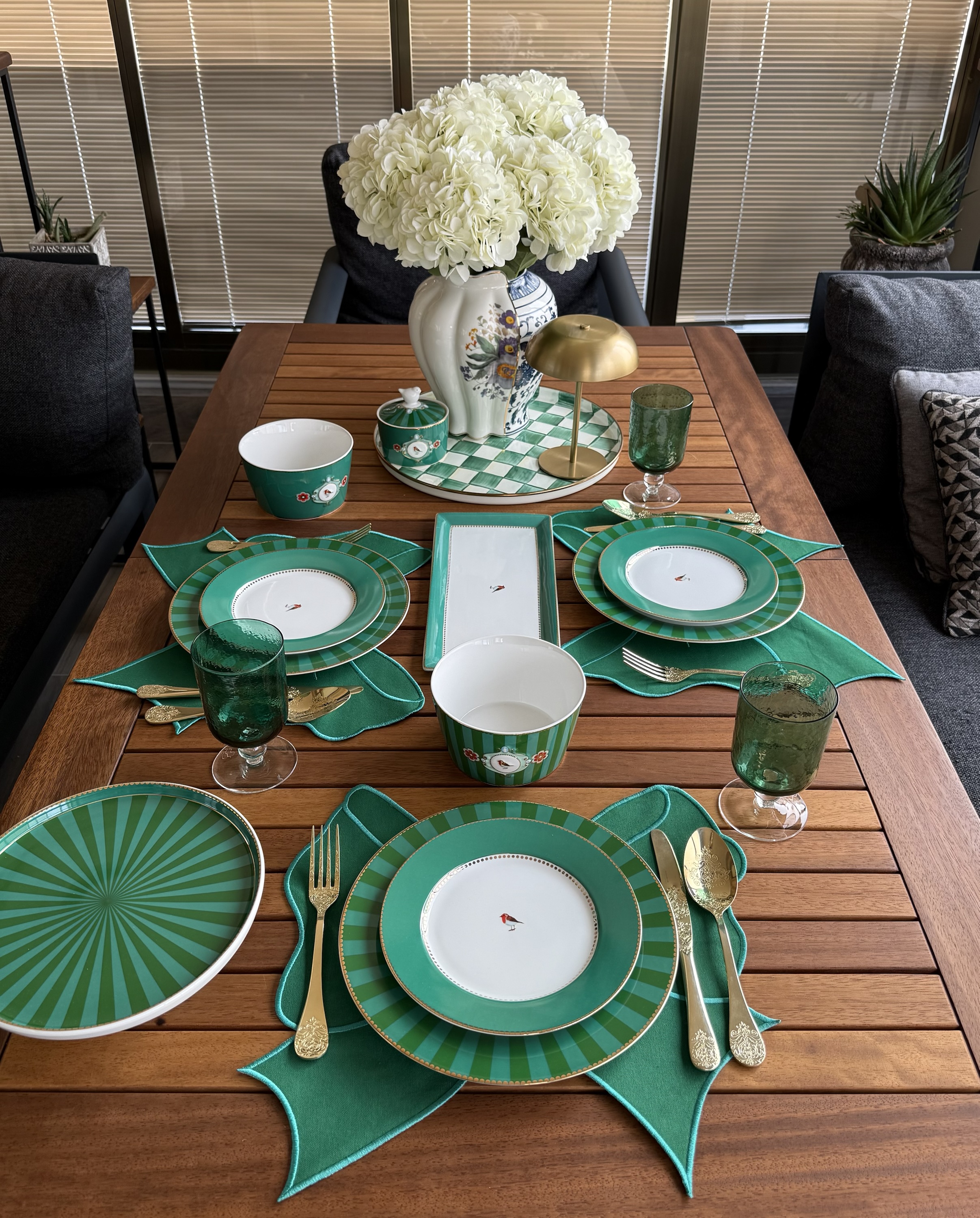 Yeşil Rubybow Amerikan Servis