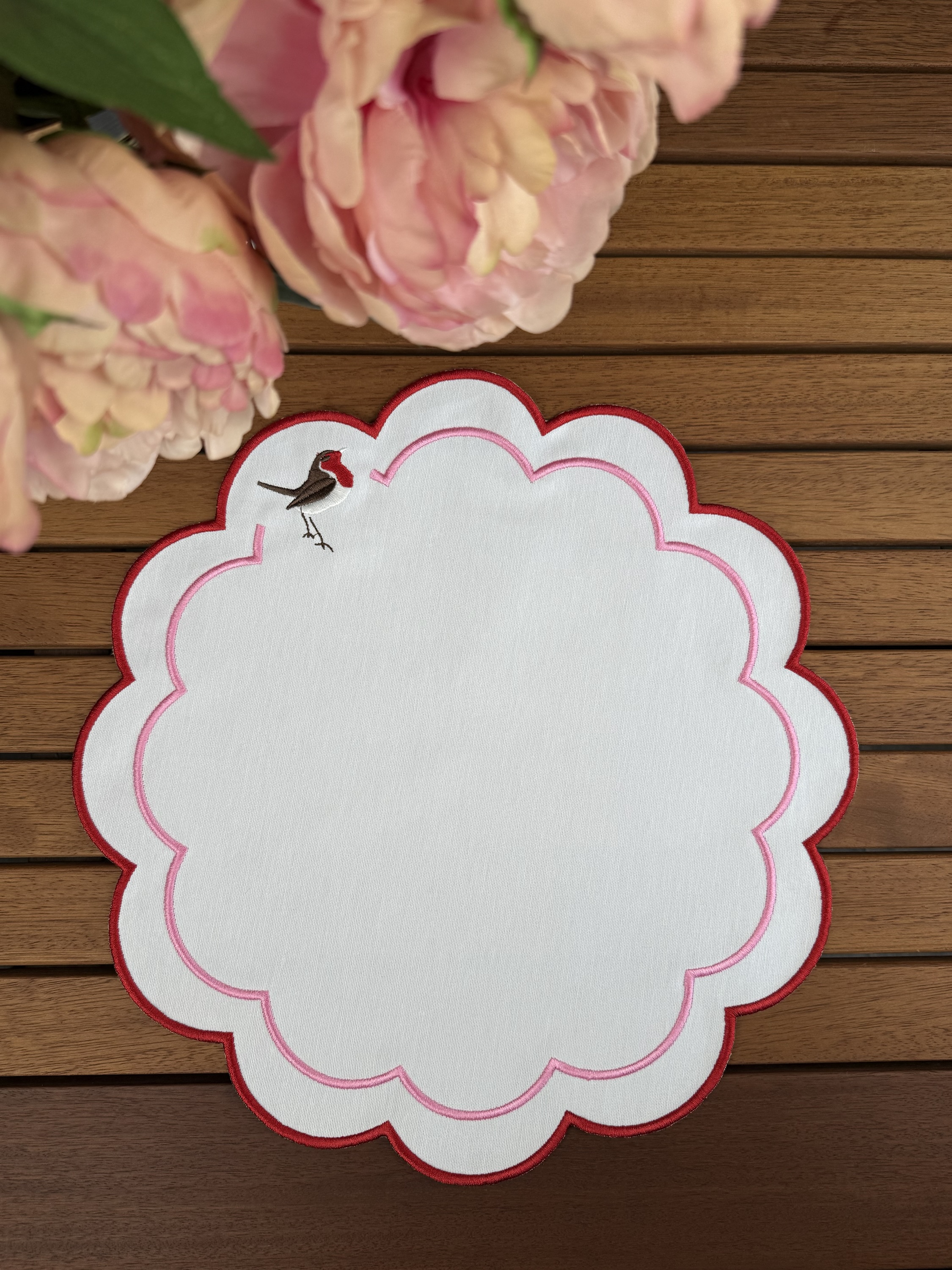 Kırmızı Flora Amerikan Servis