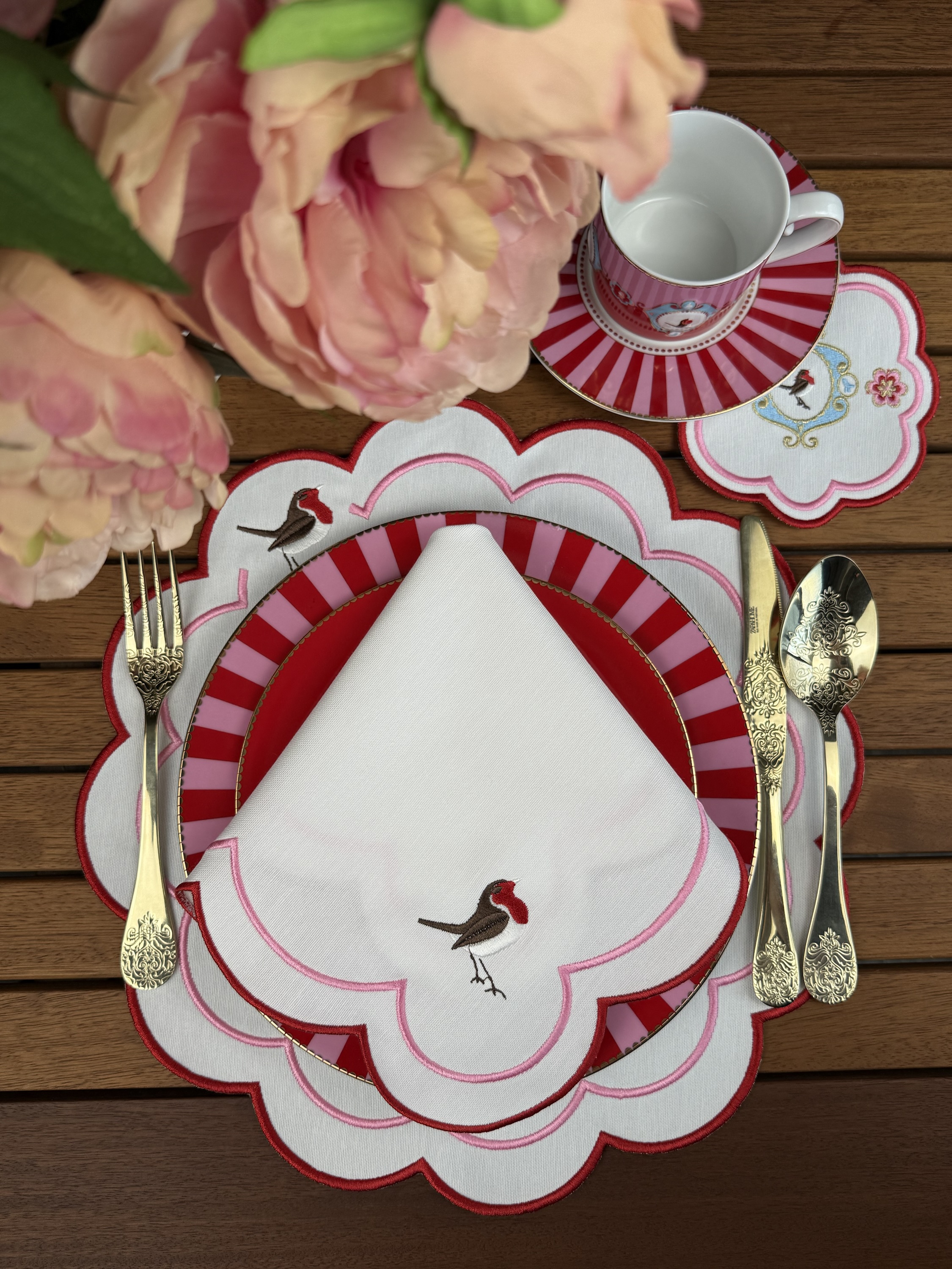 Kırmızı Flora Servis Peçetesi