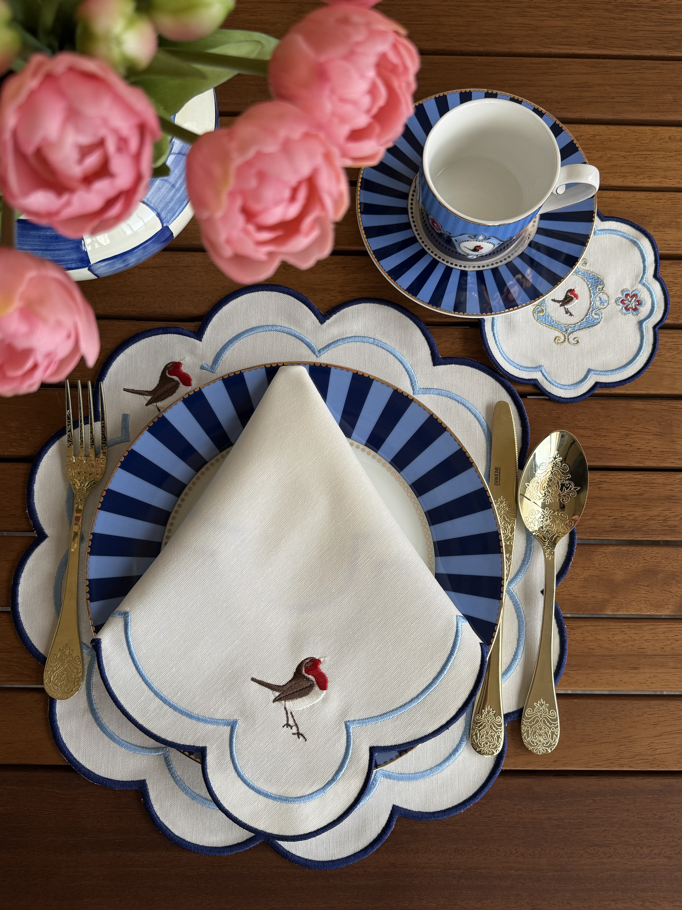 Lacivert Flora Servis Peçetesi