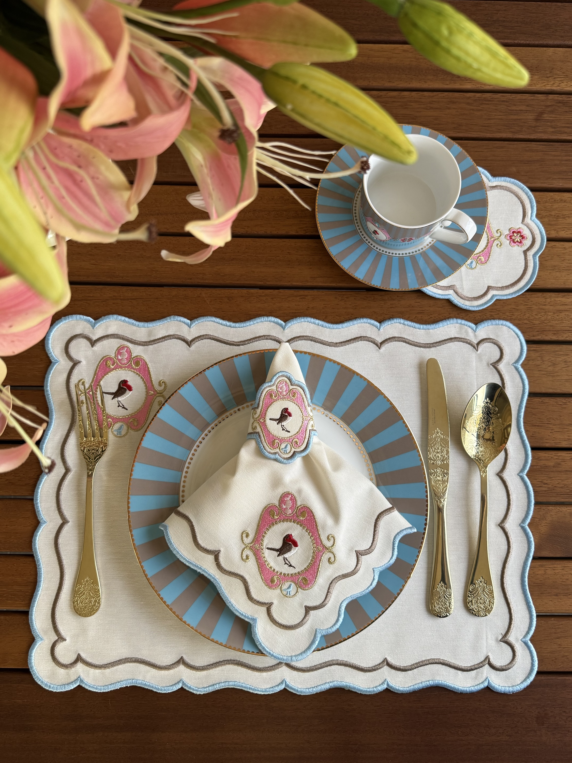 Mavi Verona Amerikan Servis