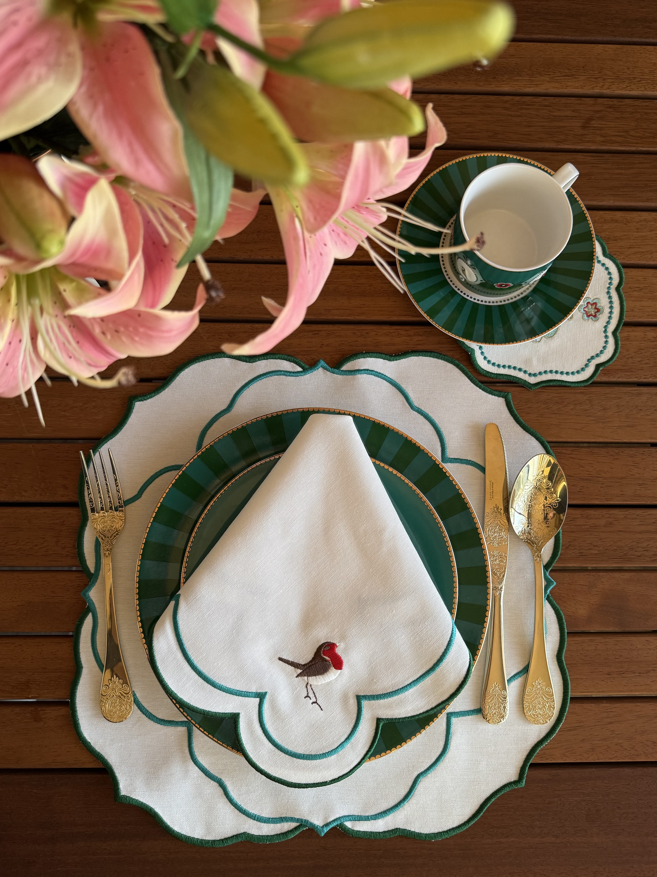 Yeşil İnora Amerikan Servis