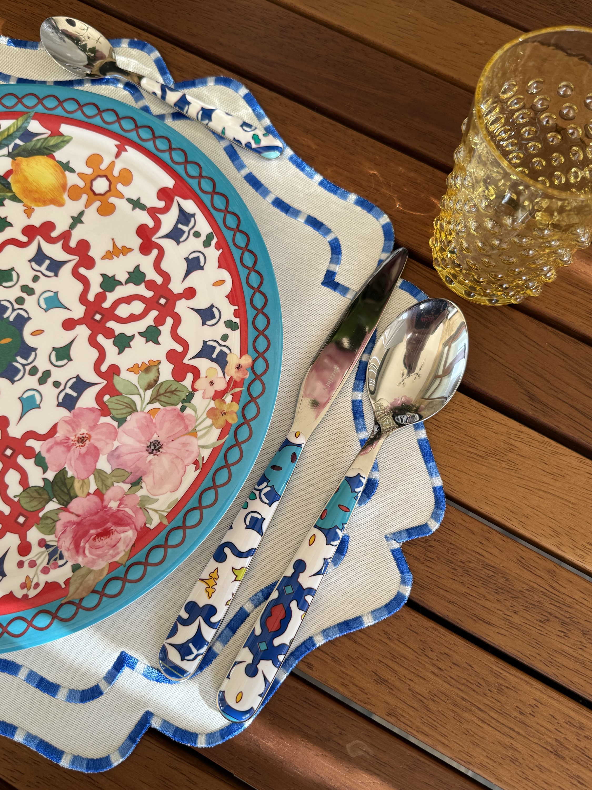 Mavi Ebrulia Amerikan Servis