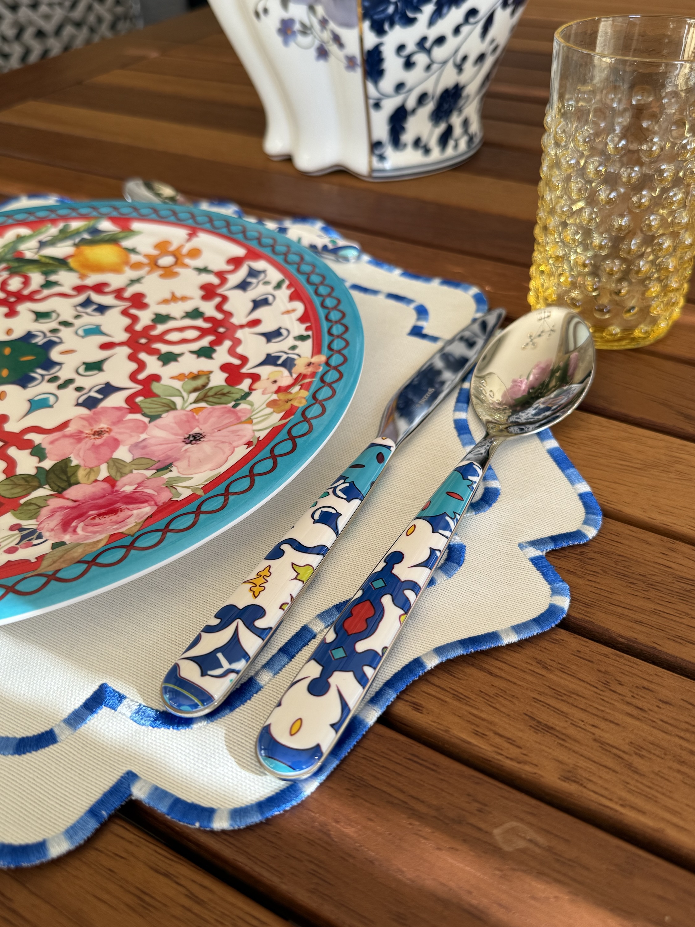 Mavi Ebrulia Amerikan Servis