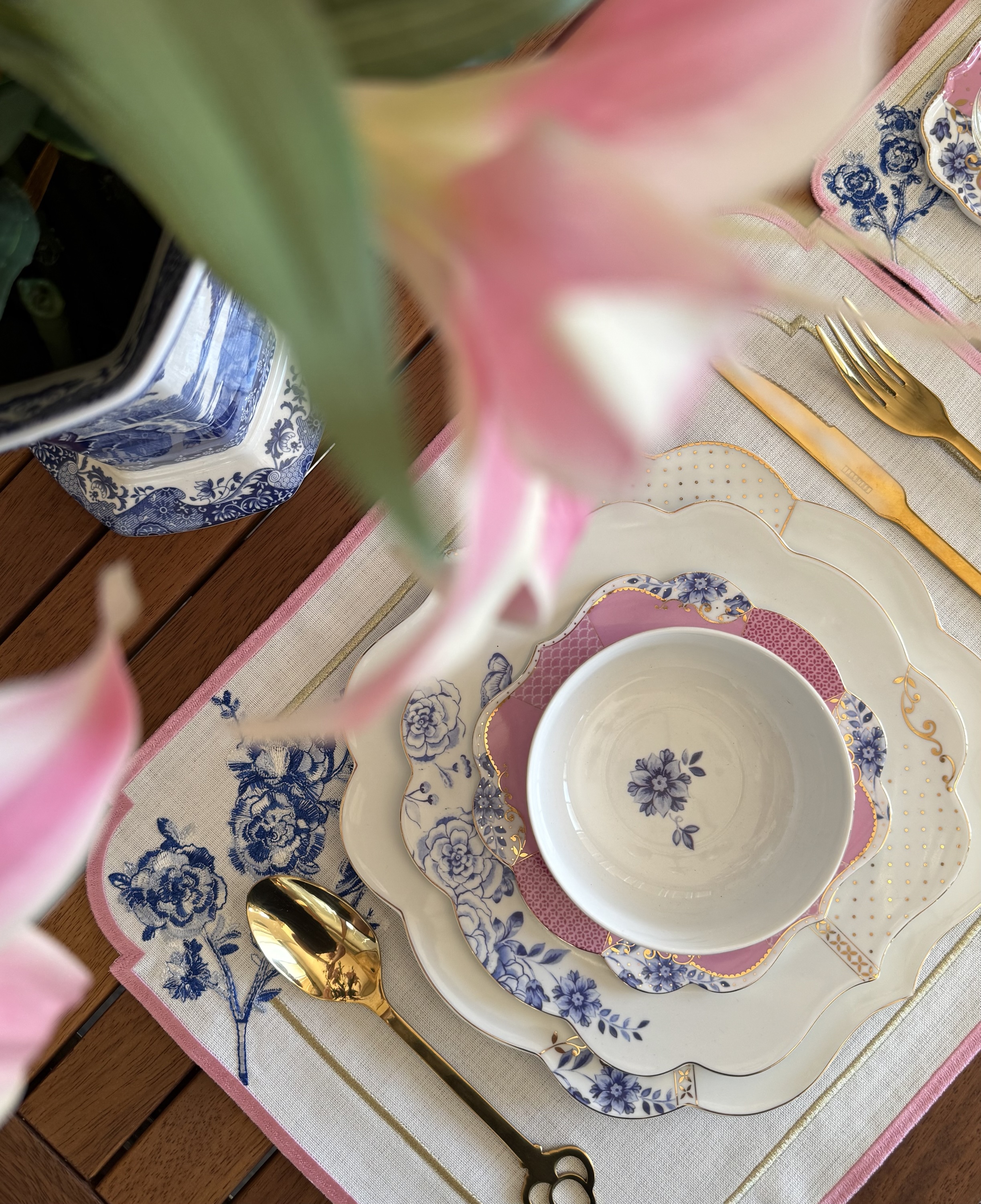 Royal Pinked Amerikan servis