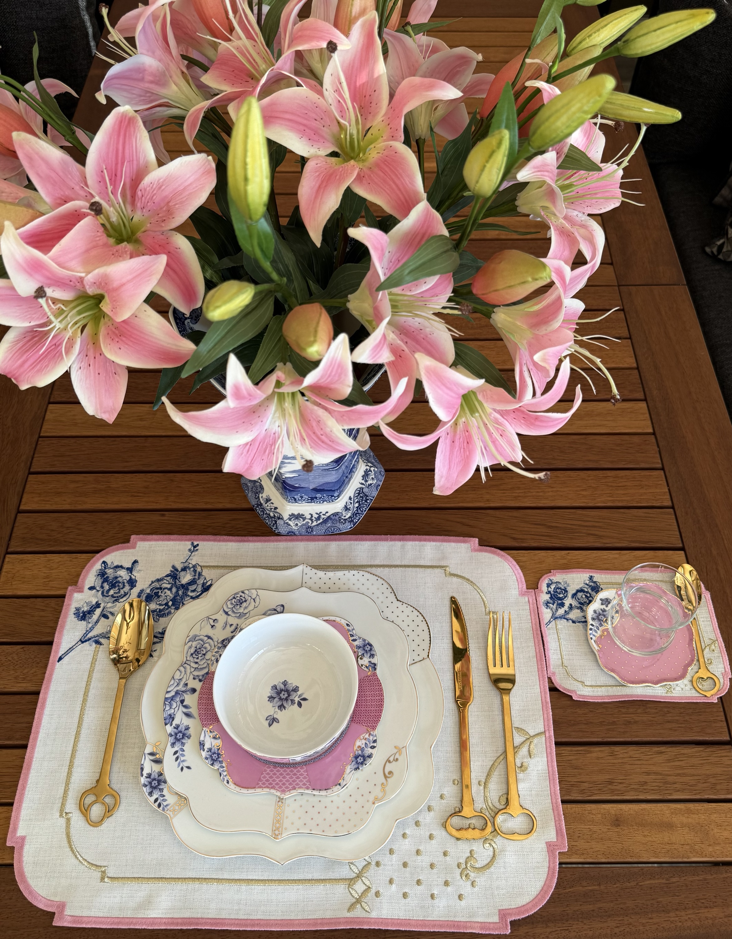 Royal Pinked Amerikan servis