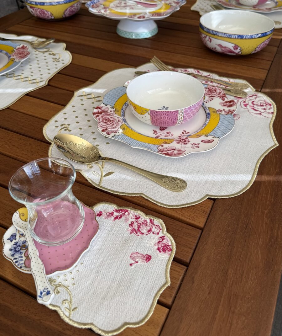 Royal Dream Rose Pink Amerikan servis