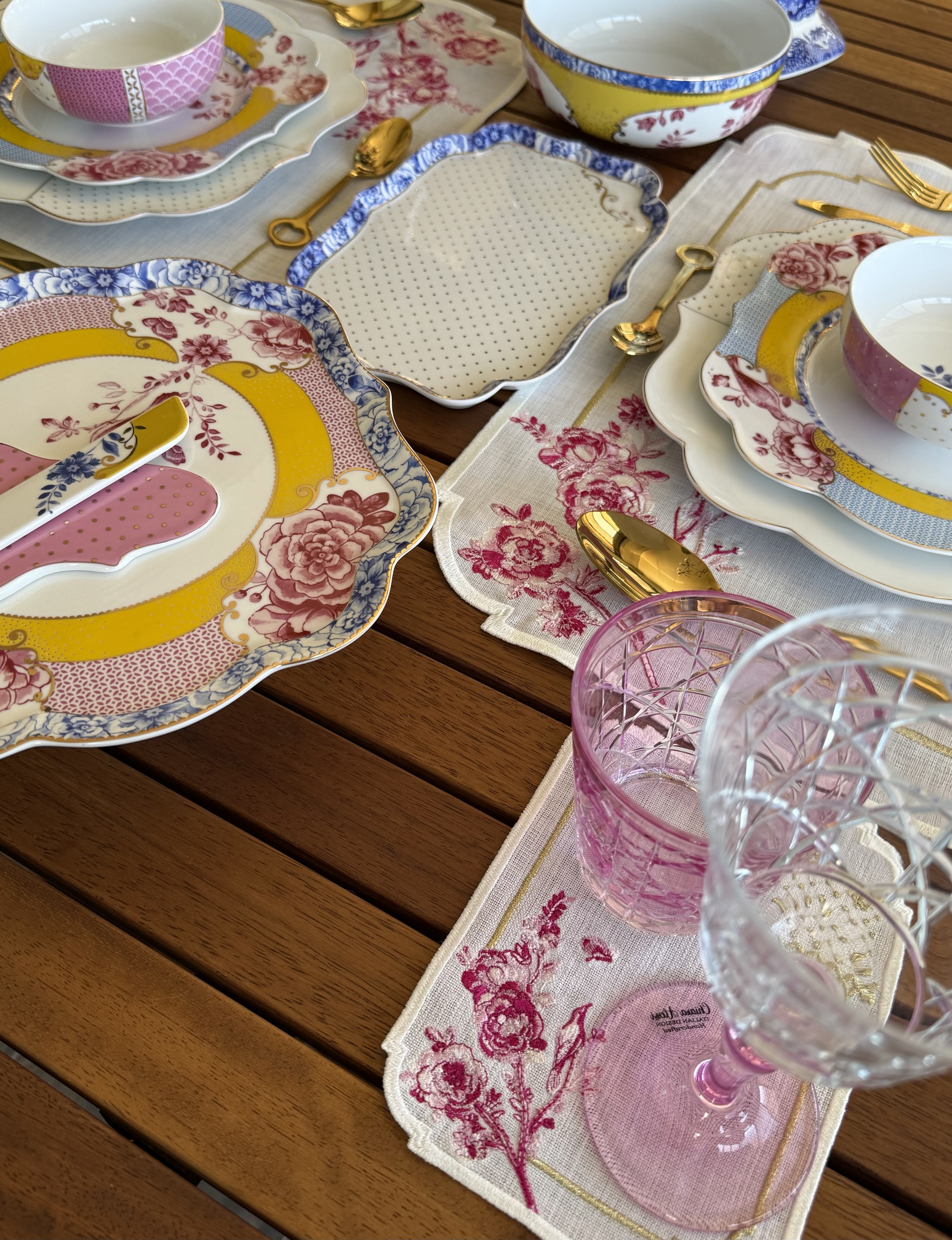 Royal Dream Pink Amerikan Servis