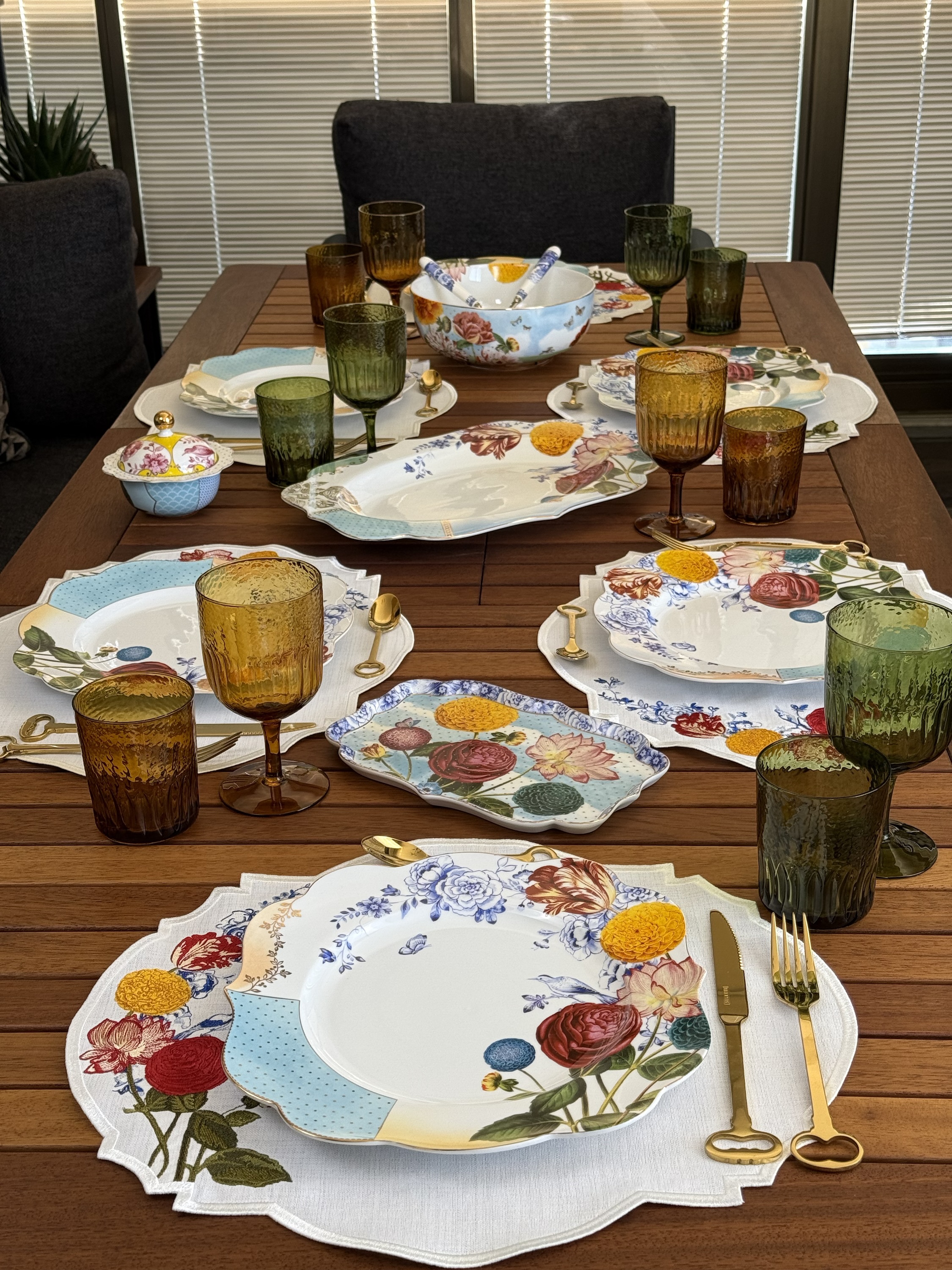 Royal Flora Amerikan servis