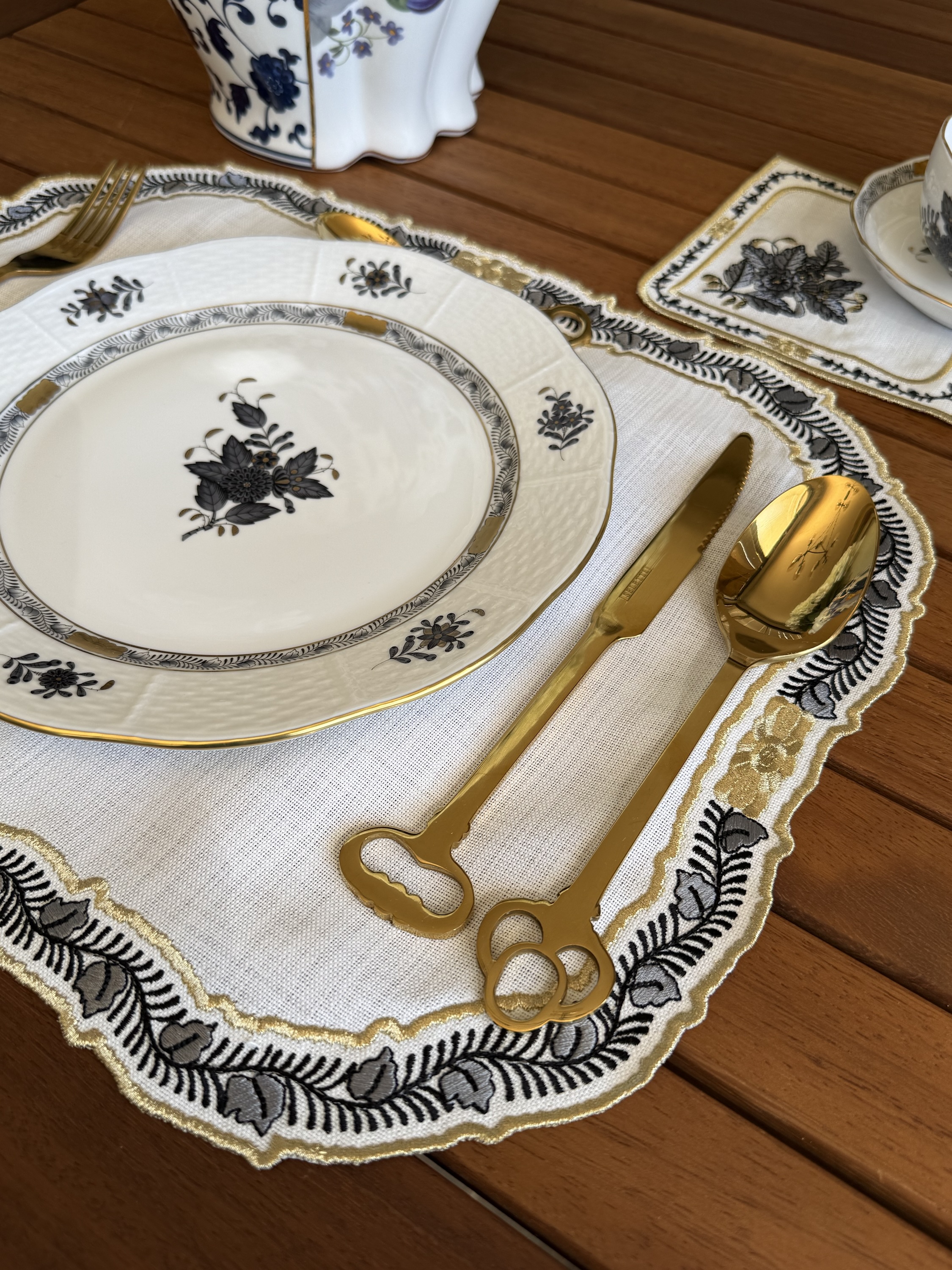 Regalia Siyah Gold Amerikan Servis