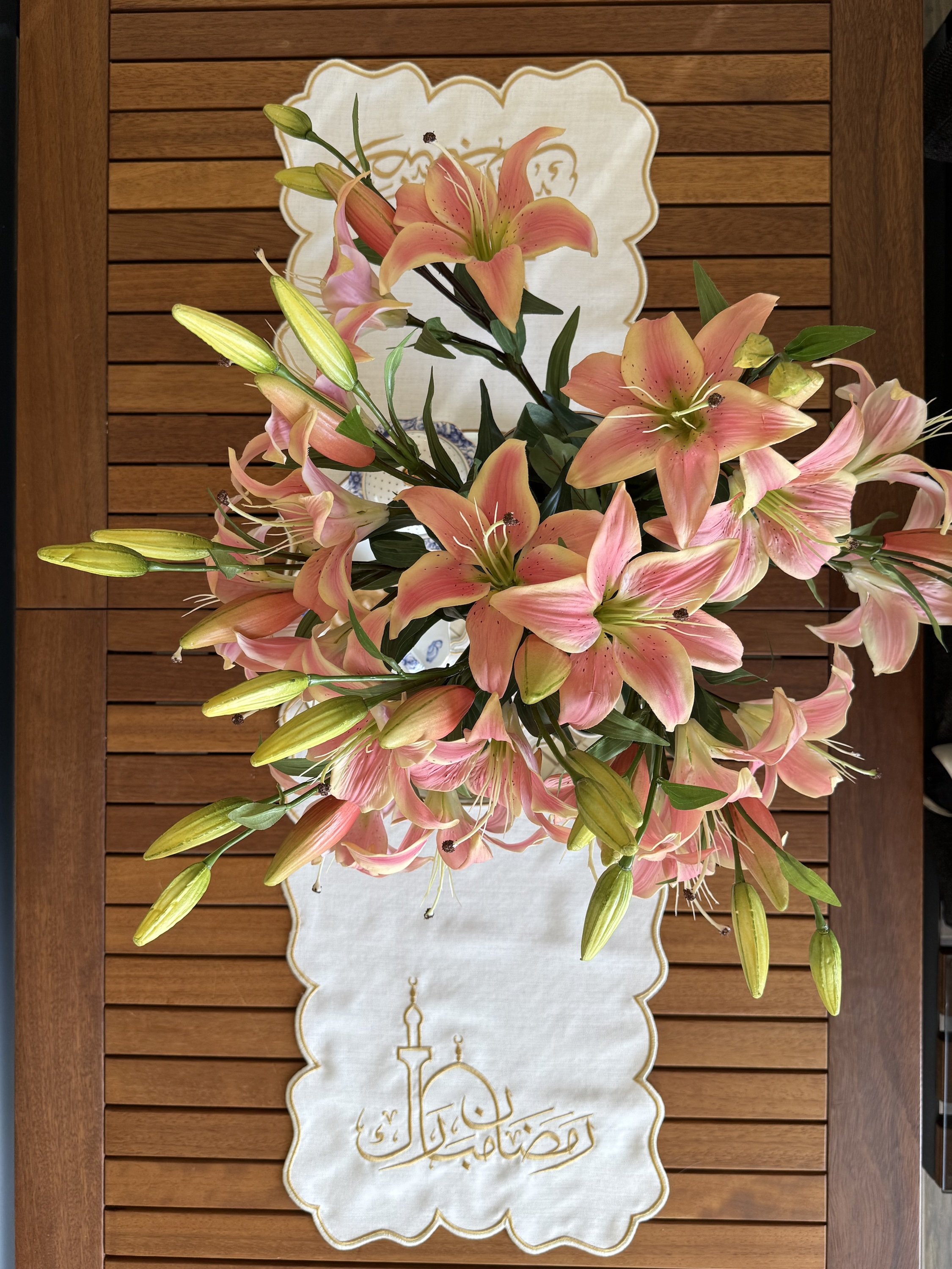 Roial Essence Runner