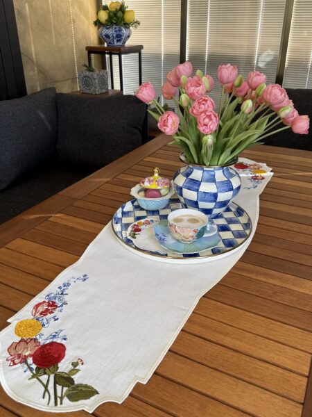 Royal Flora Runner
