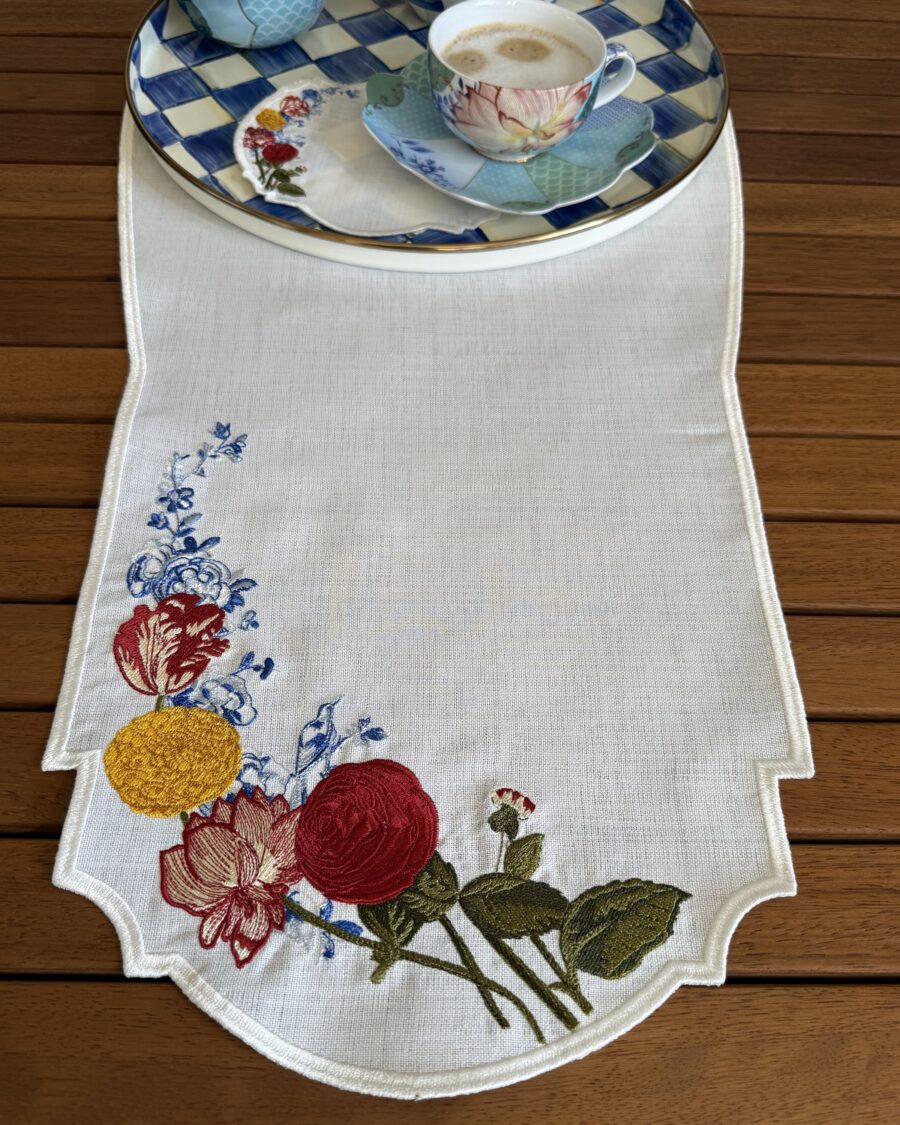 Royal Flora Runner