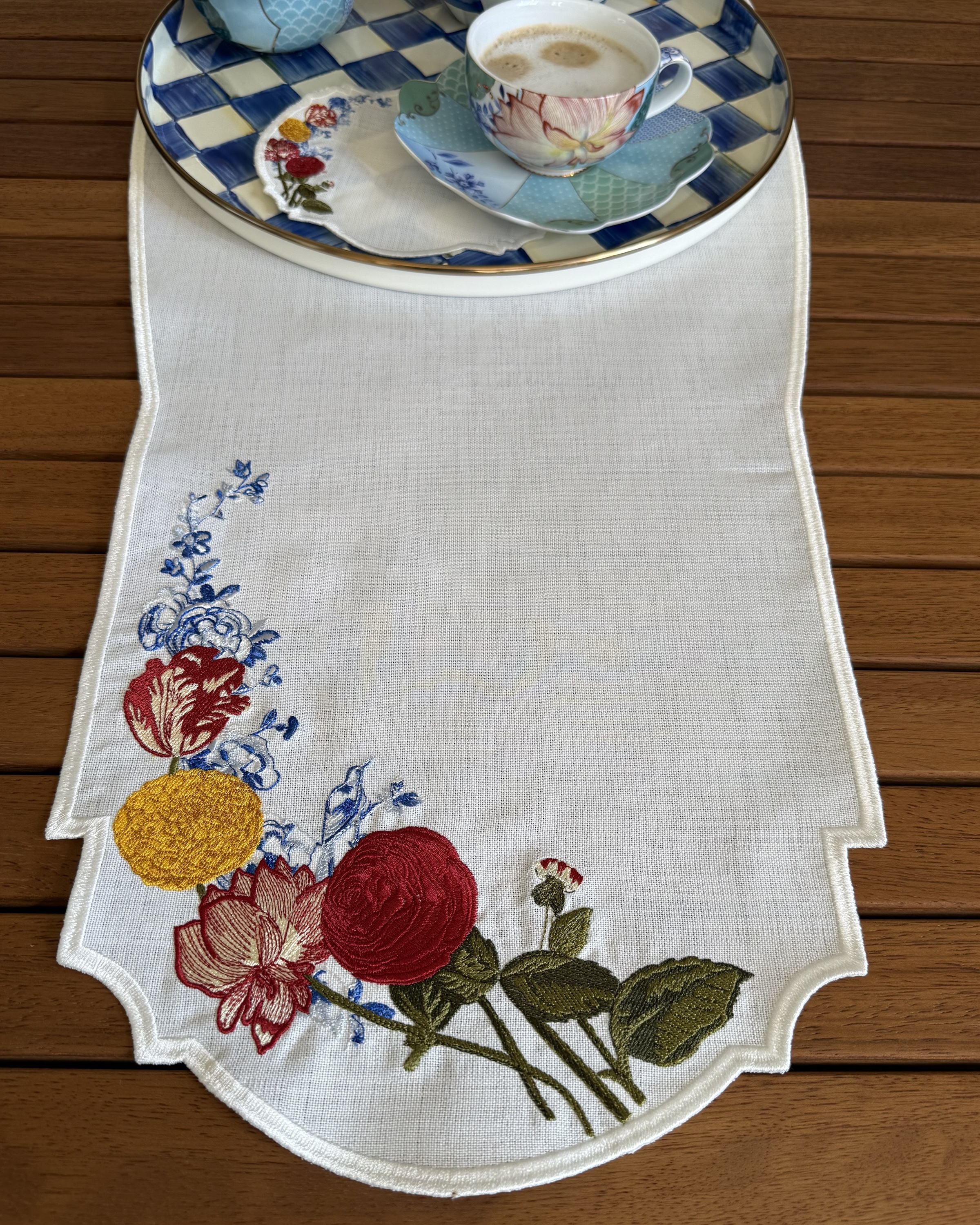 Royal Flora Runner