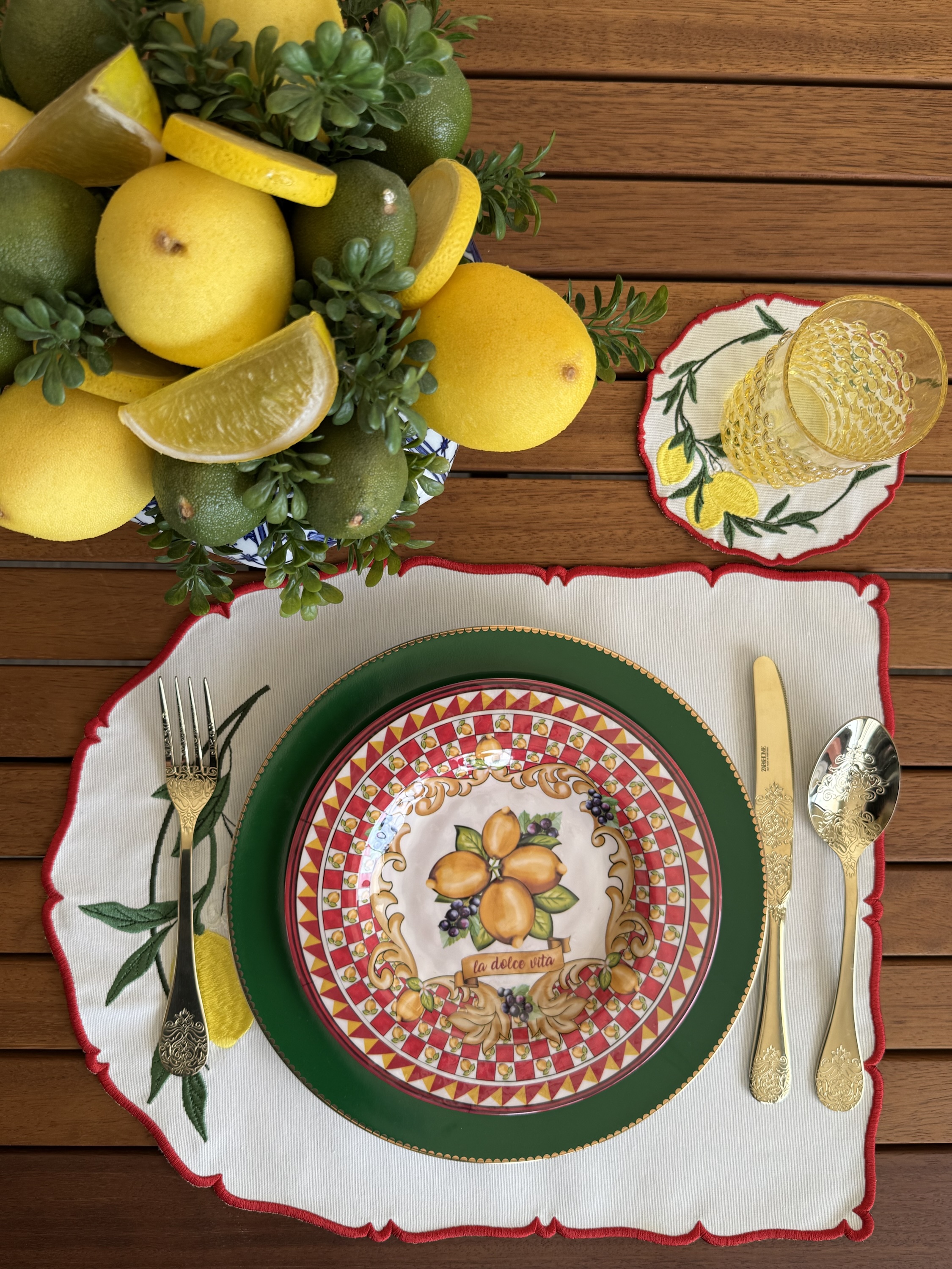 Lemon Garden Kırmızı Amerikan Servis