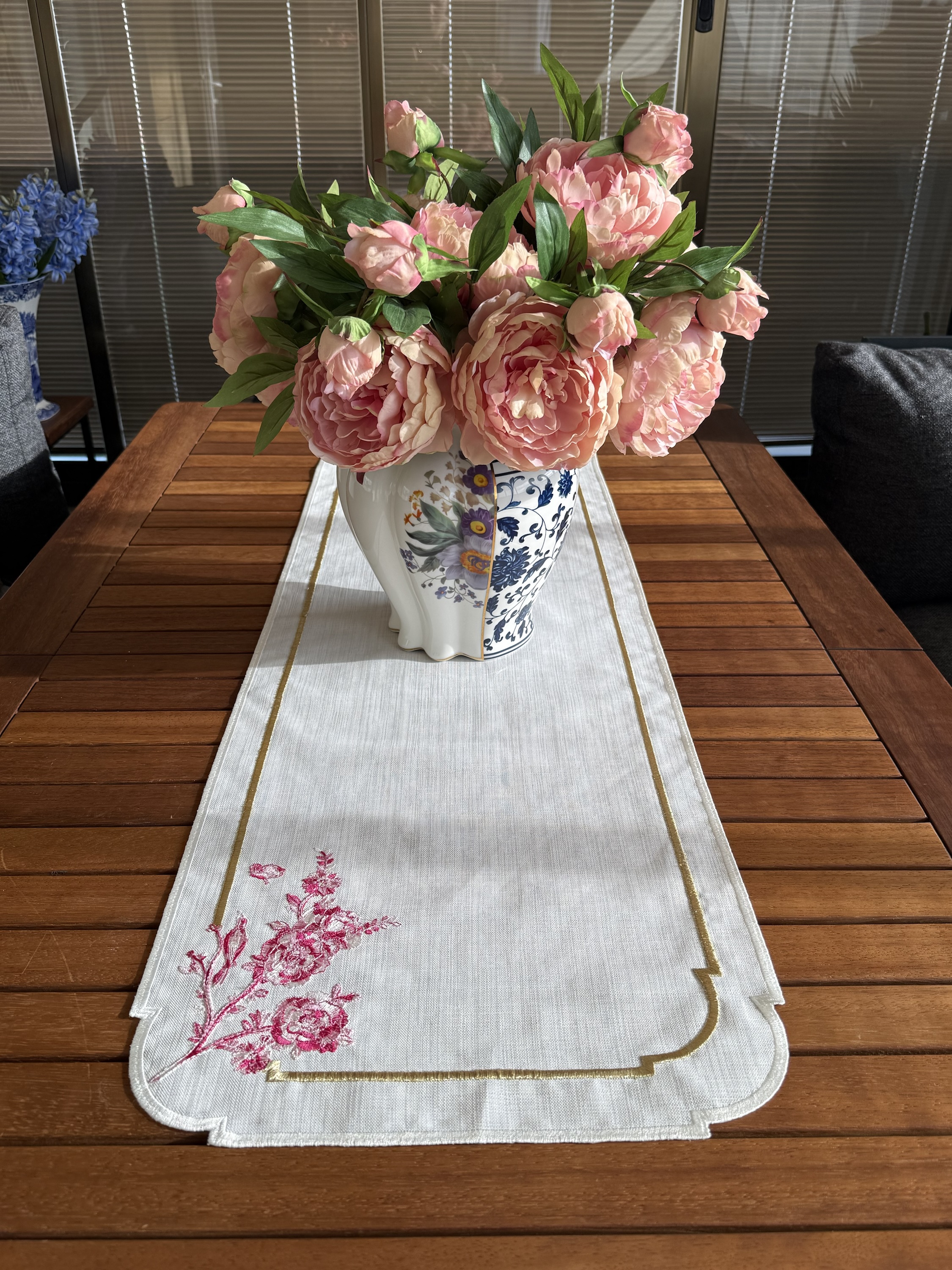 Royal Dream Pink Runner