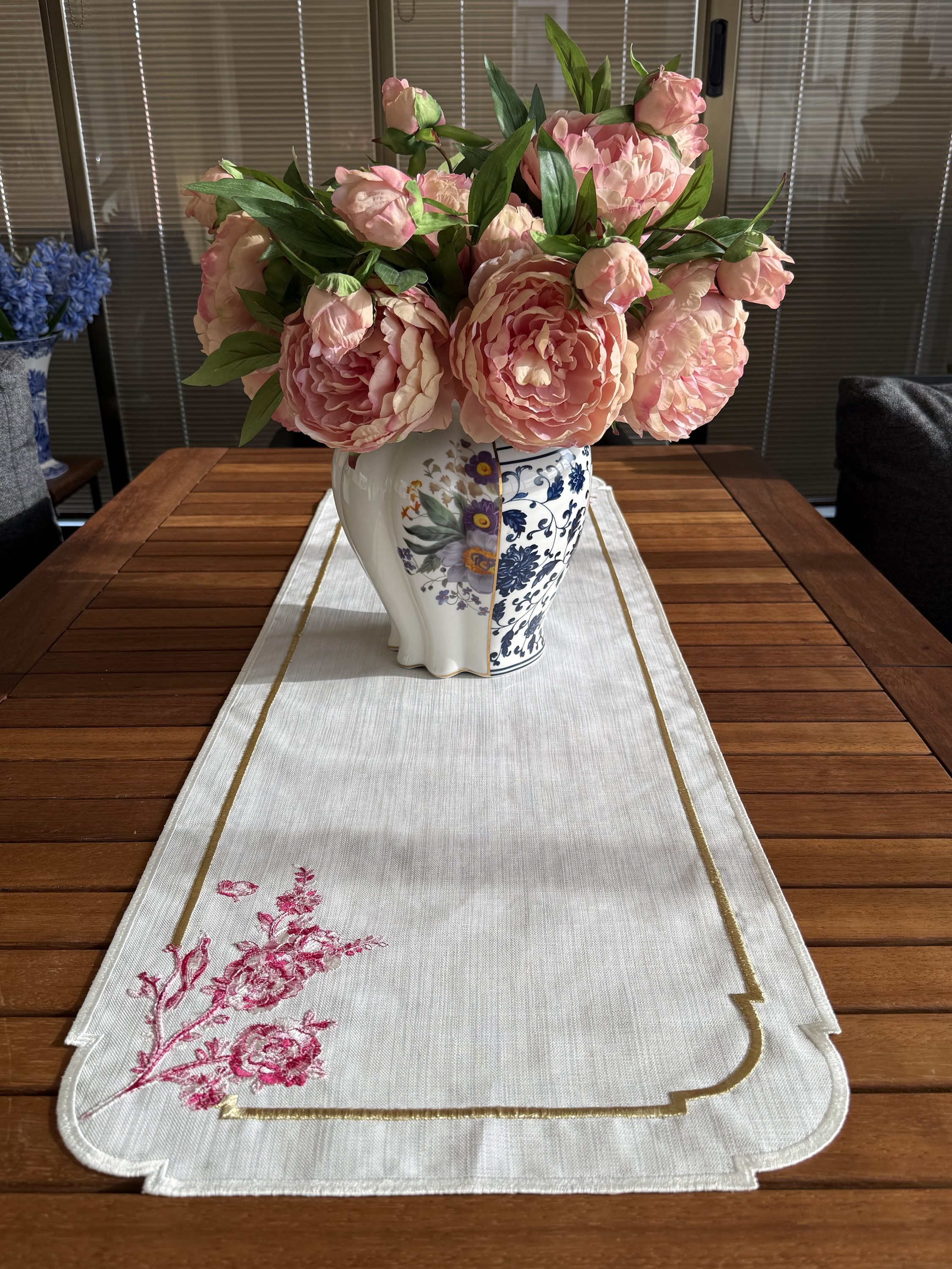 Royal Dream Pink Runner