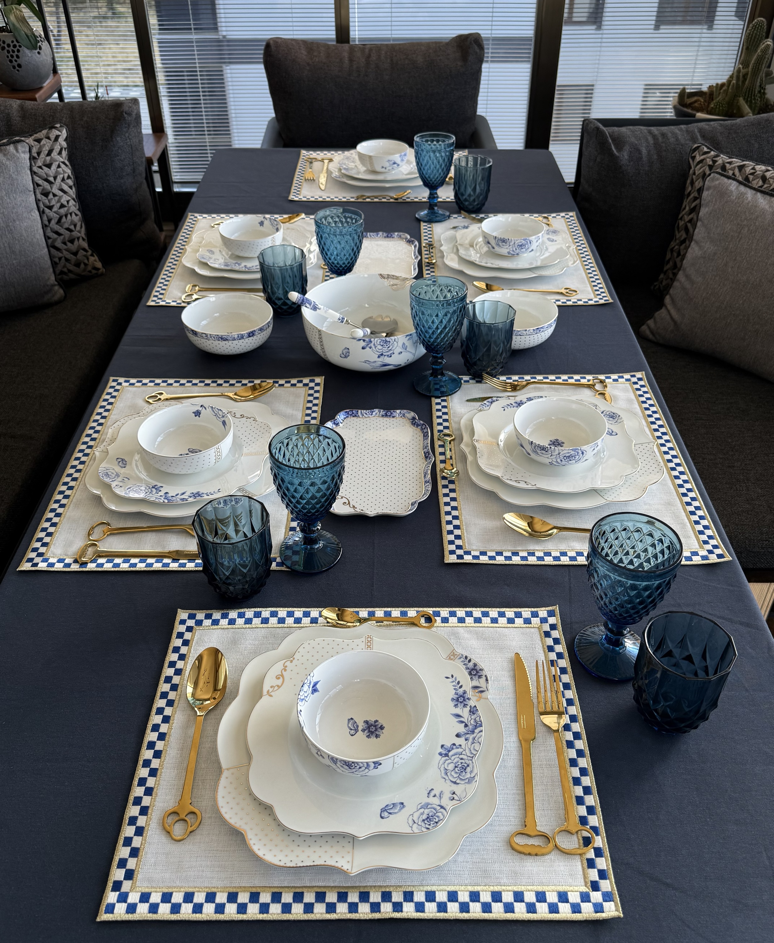 Noir Blue Amerikan servis